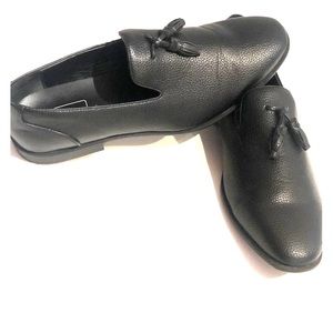 Size 11 1/2 all black loafers.
